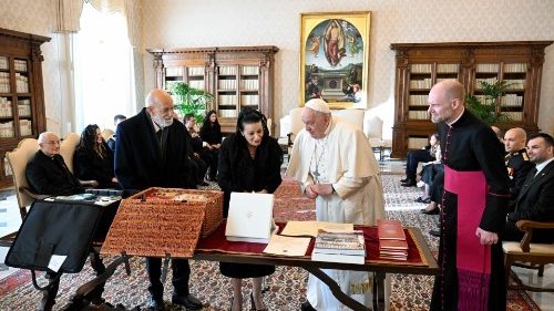Le Pape re&ccedil;oit la pr&eacute;sidente maltaise, les d&eacute;fis de la M&eacute;diterran&eacute;e &eacute;voqu&eacute;s au Vatican