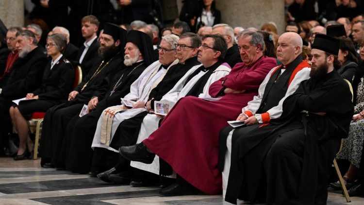 Представители христианских церквей на Вечерне в базилике Св. Павла вне Стен (Рим, 25 января 2025 г.)