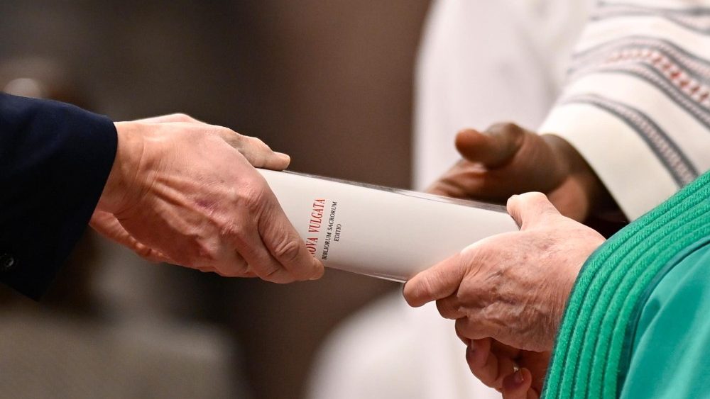 Падчас Імшы ў Нядзелю Божага Слова. Ватыканская базіліка