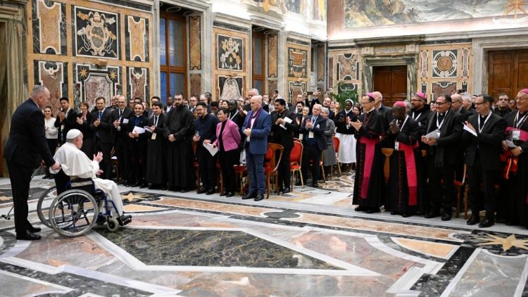 Directors of diocesan and national communications offices met with Pope Francis on January 27, 2025