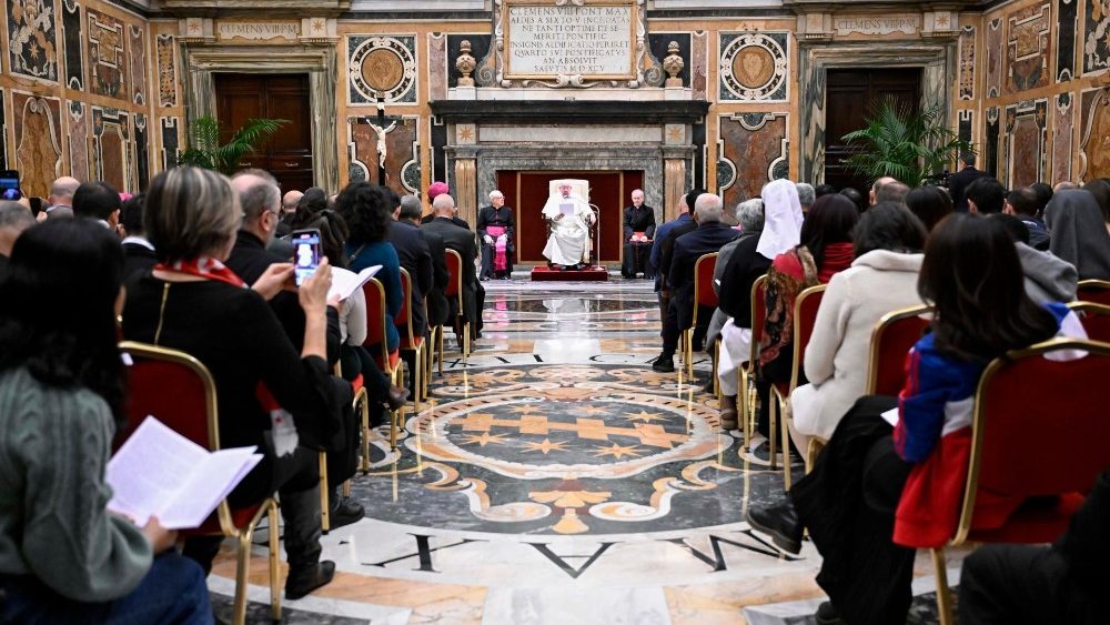 Аўдыенцыя для адказных за камунікацыю ў мясцовых Касцёлах