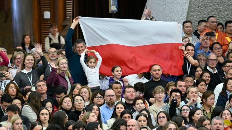 Poutníci zdraví papeže Františka
