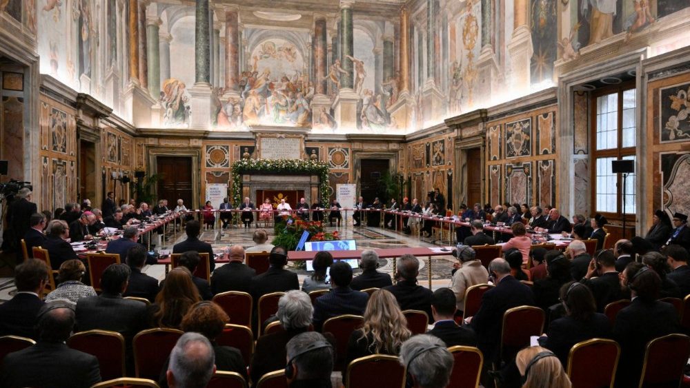 Zahájení summitu v Klementinském sále Apoštolského paláce