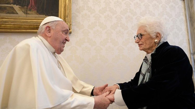 Encuentro del Papa Francisco con la senadora Liliana Segre el 3 de febrero de 2025. (Vatican Media)