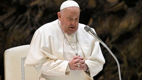 Папа: молімося за країни, що страждають від війни, і за священників, які там служать