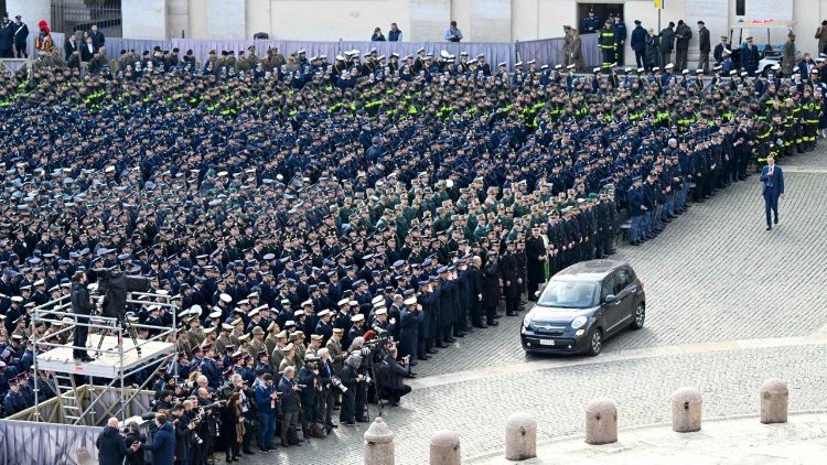 Զինեալ ուժերու Յոբելեանին նուիրուած պատարագ