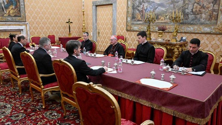 Cordial talks at the Secretariat of State