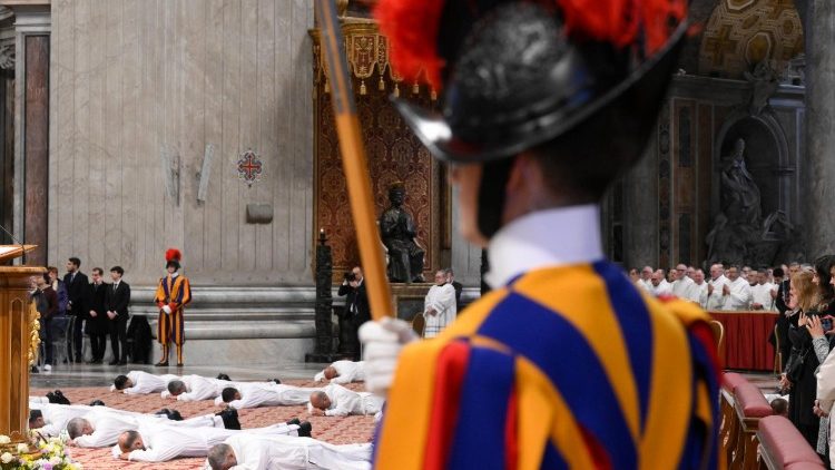 Trenutak s euharistijskoga slavlja