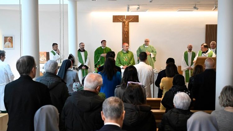 Un momento de la Misa en el Gemelli