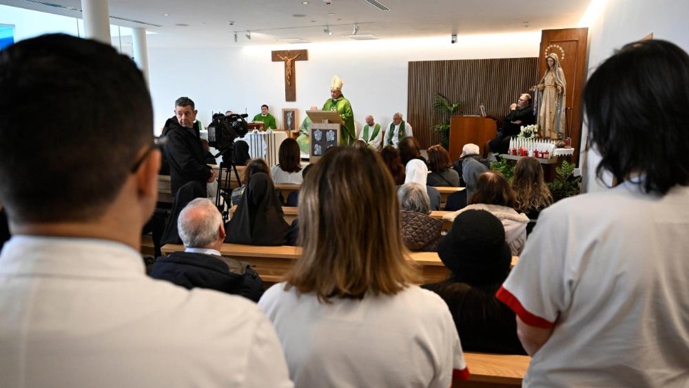 Святая Імша ў інтэнцыі Папы ў шпіталі Джэмэлі