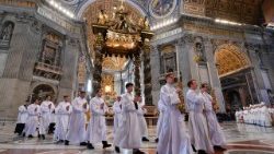 Mässa under Lituaniens jubelårsvallfärd