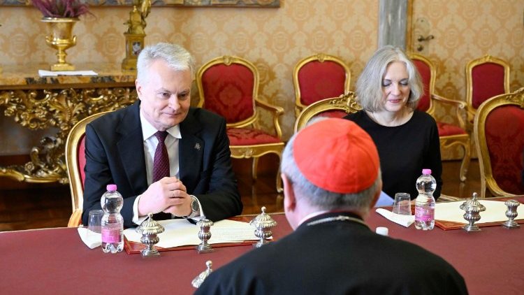 President Gitanas Nausėda, who is participating in the national Jubilee pilgrimage, meets with Cardinal Pietro Parolin