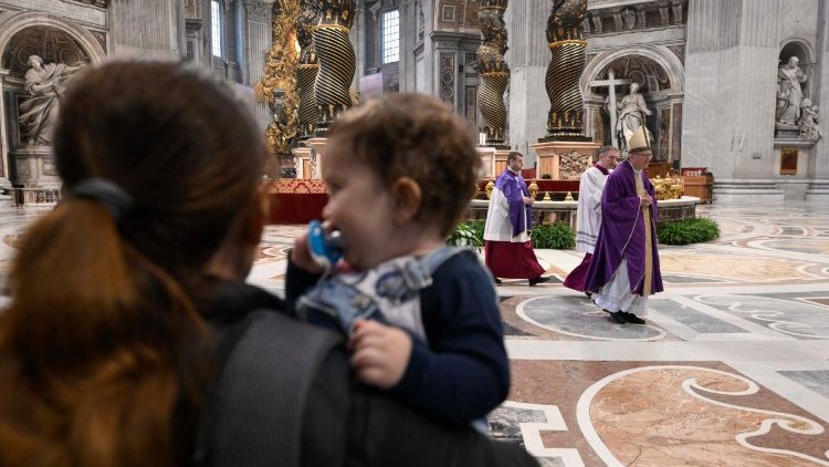 Mše k 50. výročí založení Hnutí pro život ve Vatikánské bazilice