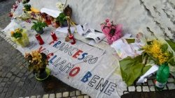 Messages pour le Pape à l'hôpital Gemelli où il est hospitalisé