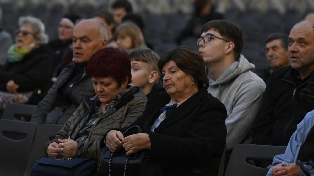 2025.03.11 Recita del Rosario