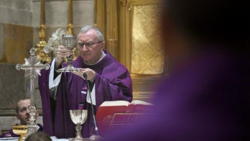 Messe avec le corps diplomatique: «Que le Pape se rétablisse et nous revienne bientôt» 