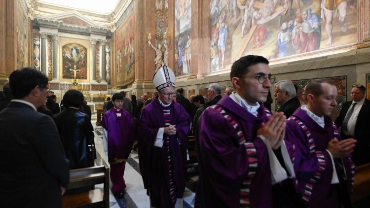 We Mszy św. uczestniczyli członkowie korpusu dyplomatycznego