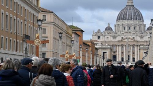 Catequesis del Papa: El hombre rico. Jesús «lo miró con amor»