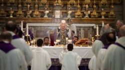 Msgr. Fisichella: "Evharistija je vir in izvir odpuščanja."