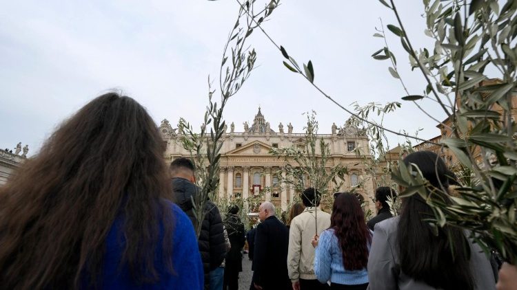 Faithful during the celebration procession