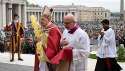 2025.04.13 Domenica delle Palme: Passione del Signore â   Commemorazione dellâ  ingresso del Signore in Gerusalemme e Santa Messa