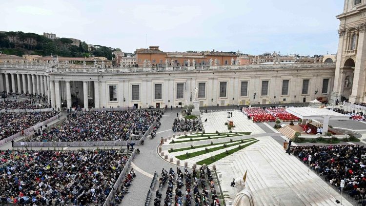 Palmsonntagsmesse auf dem Petersplatz 2025