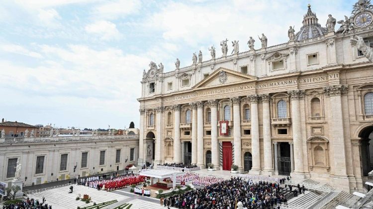 Площад "Свети Петър"