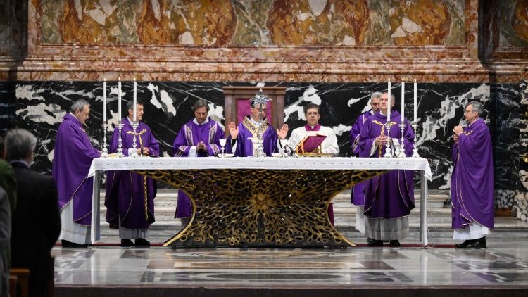 Los concelebrantes en la Santa Misa