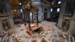 2025.04.17 GiovedÃ¬ della Settimana Santa â   Messa del Crisma presieduta dal Cardinale Domenico Calcagno