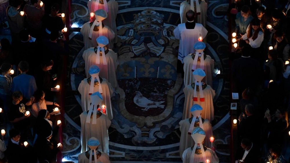 Імша Пасхальнай Вігіліі ў Саборы Святога Пятра