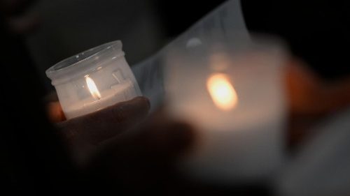 Papst zur Osternacht: „Christen sind Bauleute der Hoffnung“