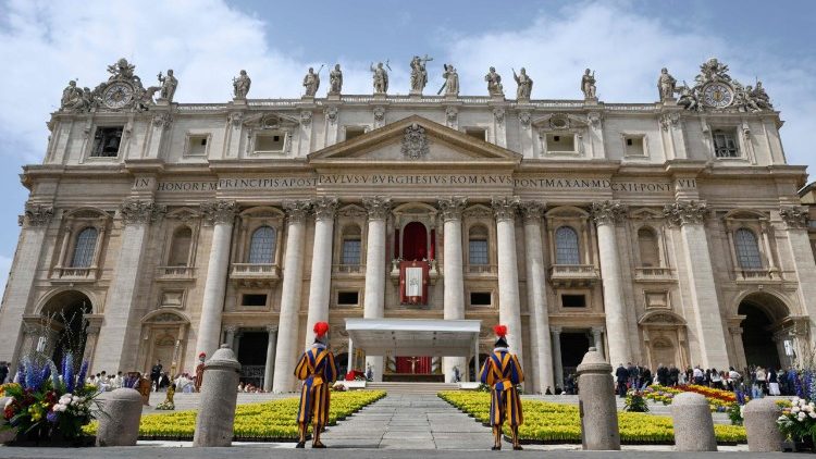 Bendición "Urbi et Orbi", Domingo de Resurrección, 20 de abril de 2025.