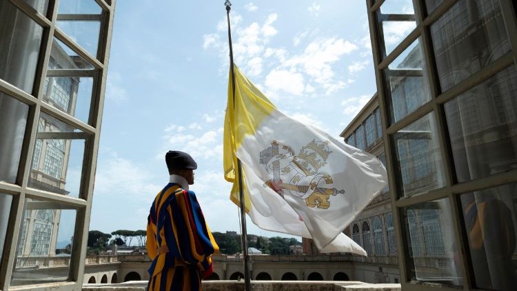 2024.04.21 Bandiere a lutto