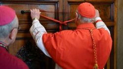 2025.04.21 Sigilli Palazzo Apostolico