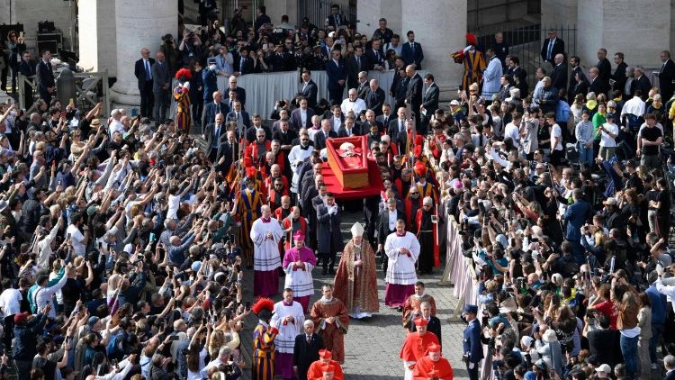 Ֆրանչիսկոս Պապին աճիւններու փոխադրման կարգը