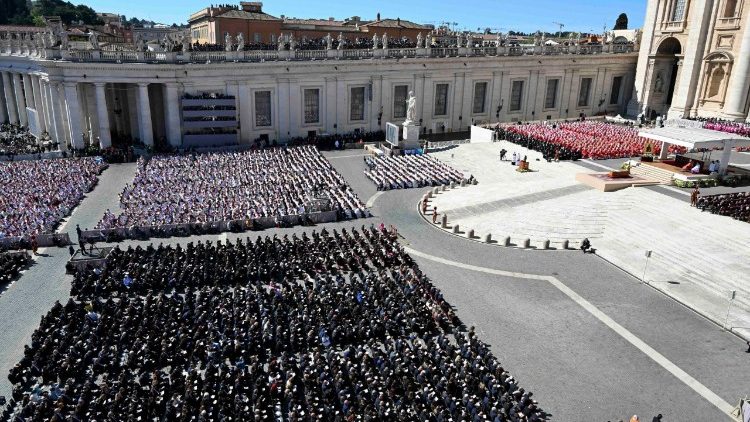 Wierni na Placu św. Piotra