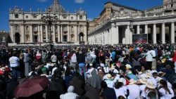 Sainte messe des funérailles du Pape François, ce samedi 26 avril place Saint-Pierre.