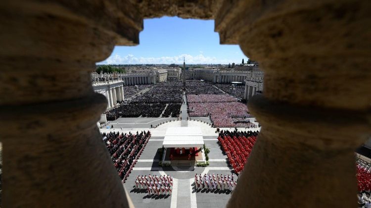 Sfânta Liturghie de înmormântare a papei Francisc