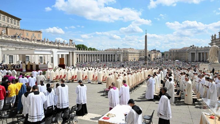 Ֆրանչիսկոս Պապին նուիրուած հոգեհանգստեան Սուրբ պատարագ