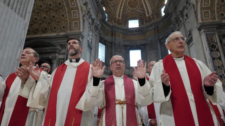 Die Gedenkmesse für Papst Franziskus