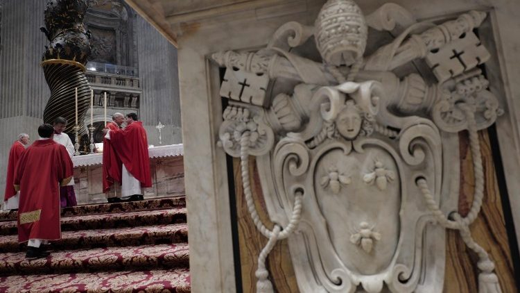 Blick in den Petersdom