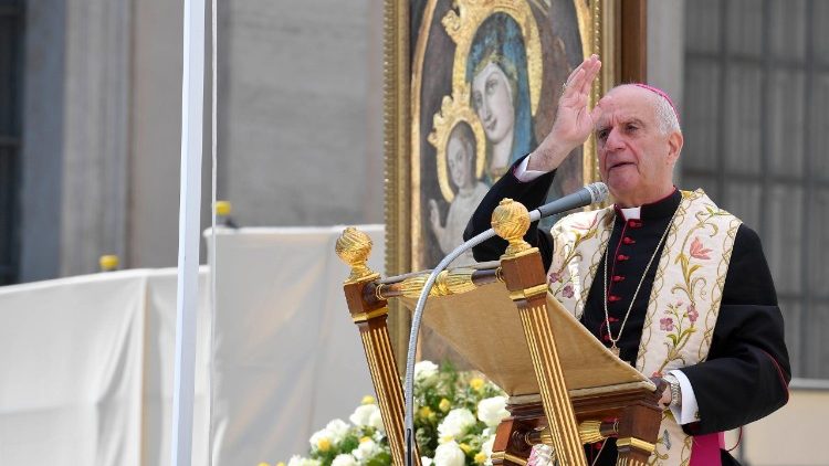 Arkivyskupas R. Fisichella