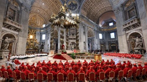 Сандри: кардиналы – это прежде всего служители