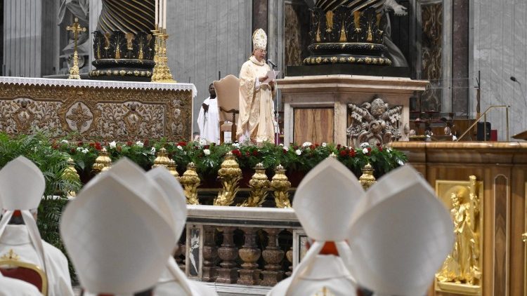 Misa katika Kanisa Kuu la Mtakatifu Petro