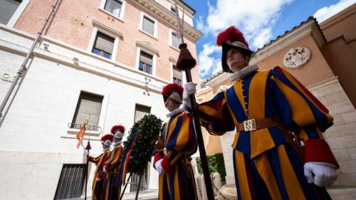 Schweizergarde gedenkt der Gefallenen – Im Zeichen der Menschenwürde