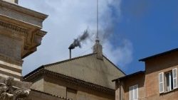 2025.05.07 Seconda fumata