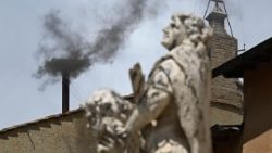 2025.05.07 Seconda fumata