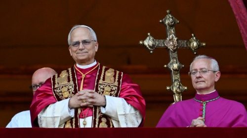 Папа Лъв XIV: „Мирът да бъде с всички вас“