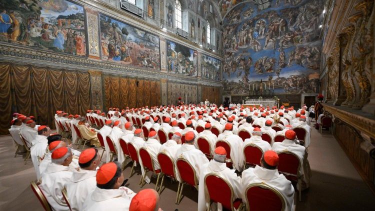 Misa ya papa na Makardinali