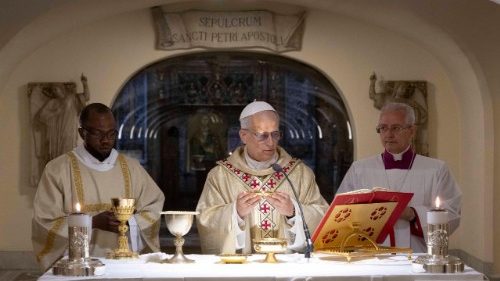 Lev XIV. sloužil mši v kryptě sv. Petra u hrobů papežů